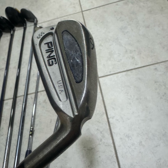 Ping S59 Iron 6 In right  Handed 
Steel shaft / black dot 
Used great - Picture 3 of 9